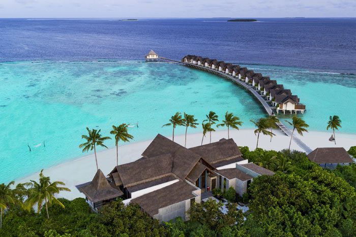 Hôtel Furaveri Island Resort & Spa 5*, Maldives